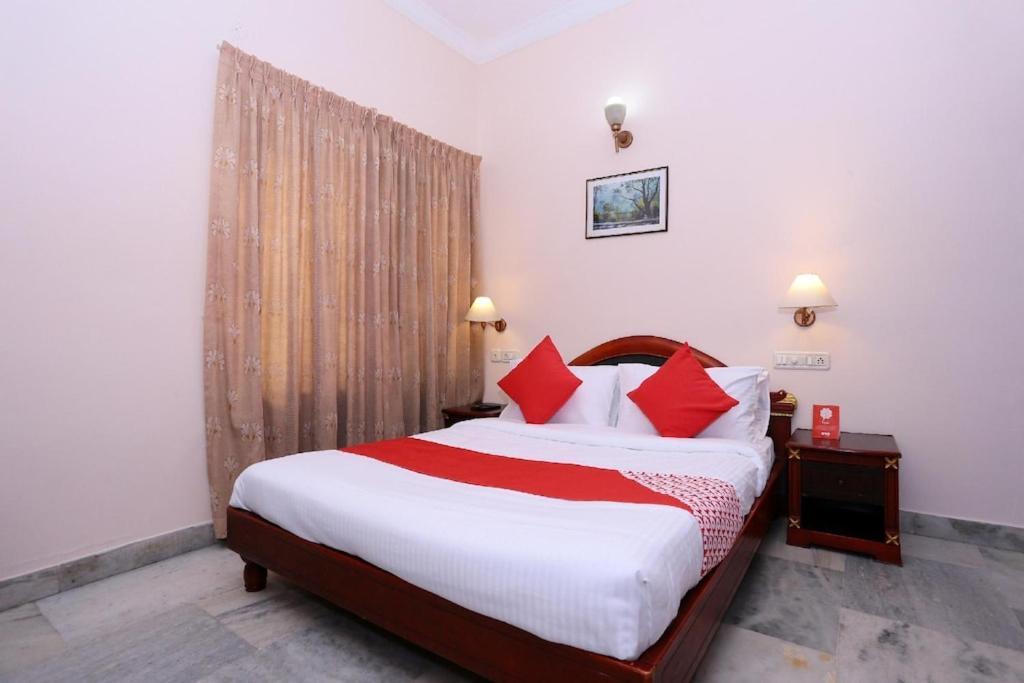 Апартаменти Karthika Residency Kochi Екстер'єр фото