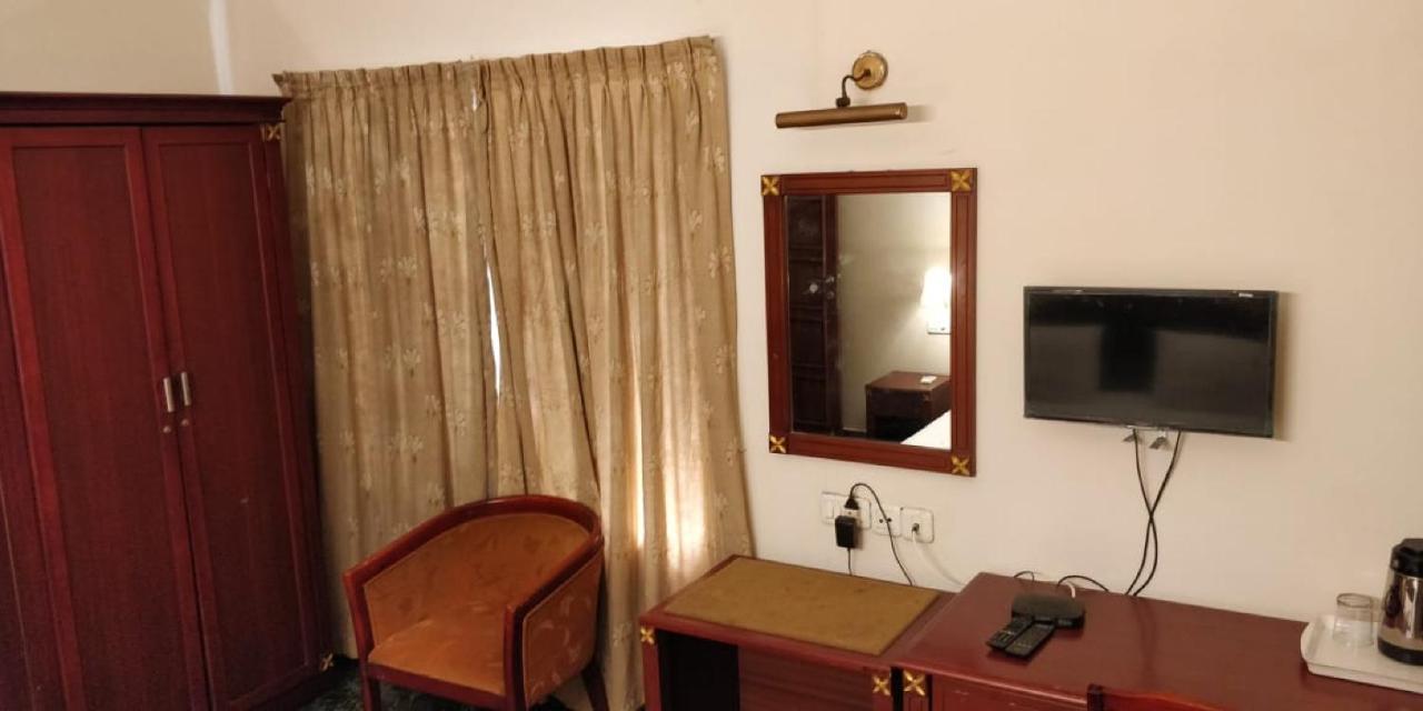 Апартаменти Karthika Residency Kochi Екстер'єр фото